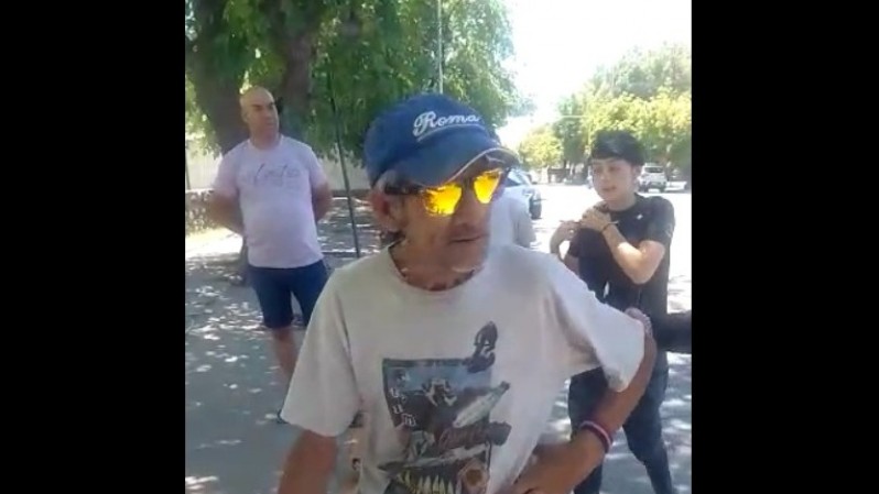 Abuso de una joven de 16 años en la parada de colectivo