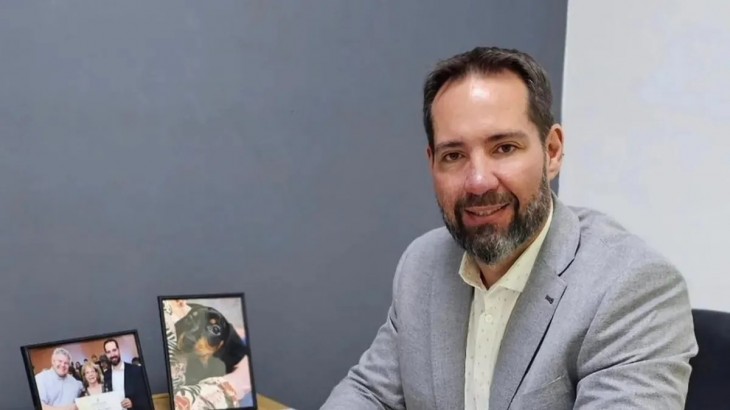 El concejal que manejó borracho ahora protagonizó otro incidente, esta vez conduciendo un lancha