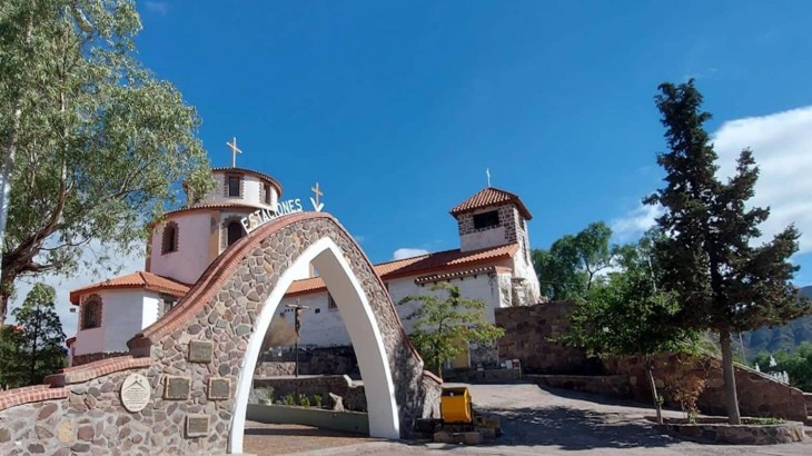 El Santuario de la Virgen de Lourdes de El Challao celebra 100 años de devoción y tradición