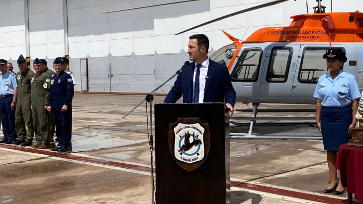 Petri encabezó su último acto como ministro en Mendoza y reivindicó la política en Defensa