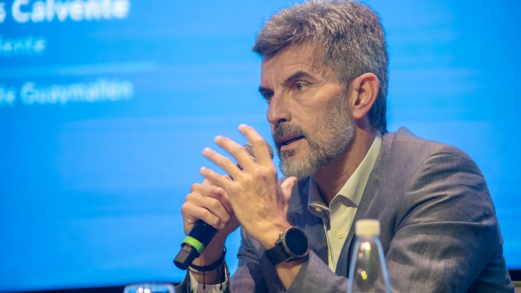 Ulpiano Suarez expuso en el Congreso "Agua para el Futuro" sobre los desafíos hídricos de las ciudades