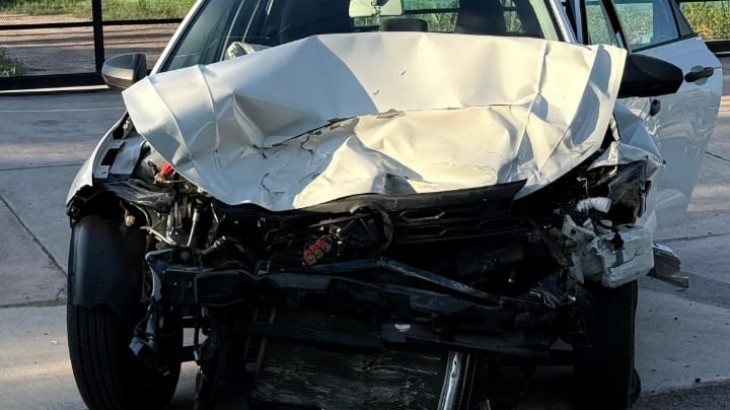 Un conductor resultó lesionado tras un impacto de frente en la ruta 60