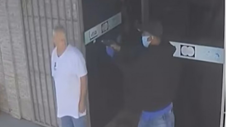 Mataron en la vía pública a un hombre condenado por abusar y asesinar a un niño