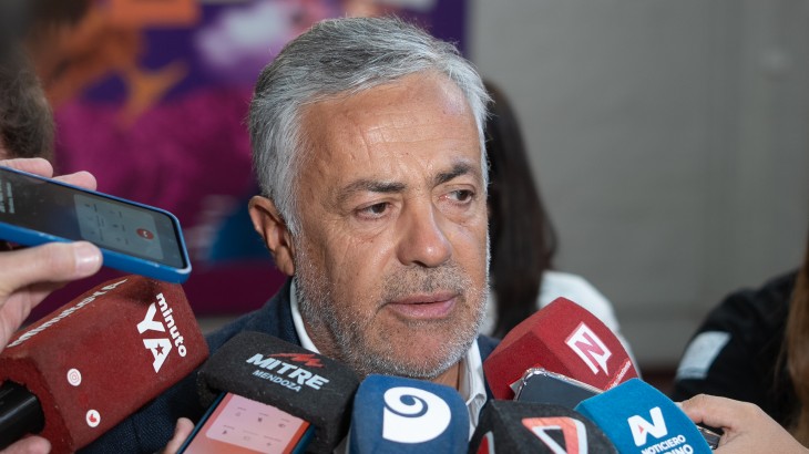 Cornejo pidió derogar una resolución nacional y respaldó la trazabilidad del vino