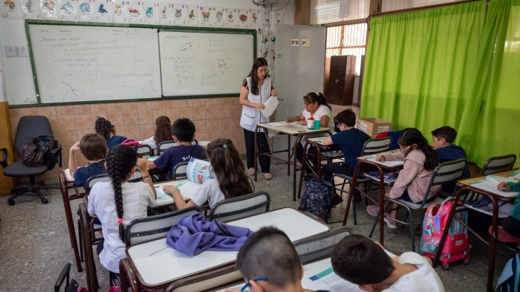 DGE confirmó el pago de ítems para docentes y celadores