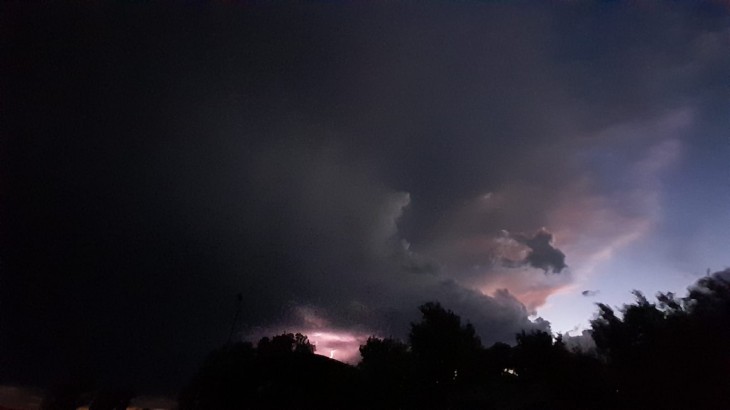 Sábado con probabilidad de lluvias y viento en Mendoza