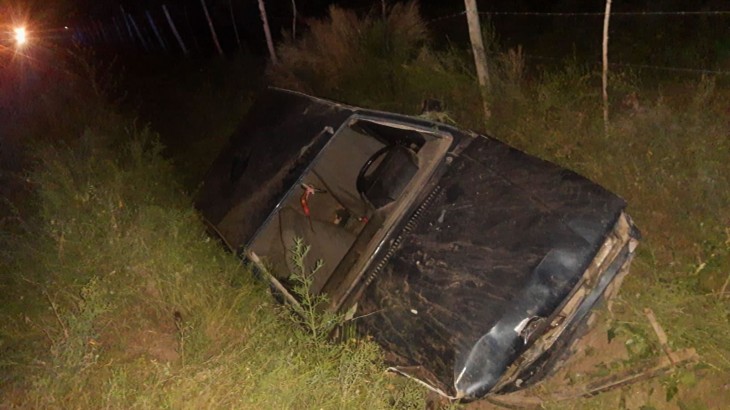 Una automovilista volcó en Lavalle y debió ser hospitalizada