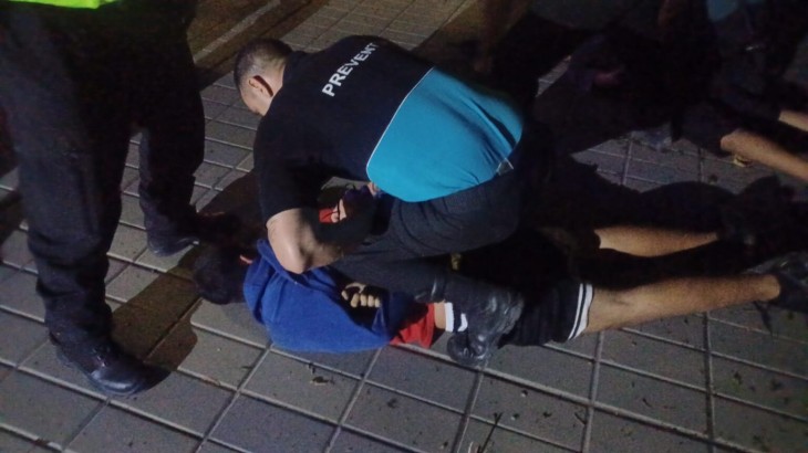 Dos menores fueron aprehendidos por preventores tras robar motocicletas en Ciudad
