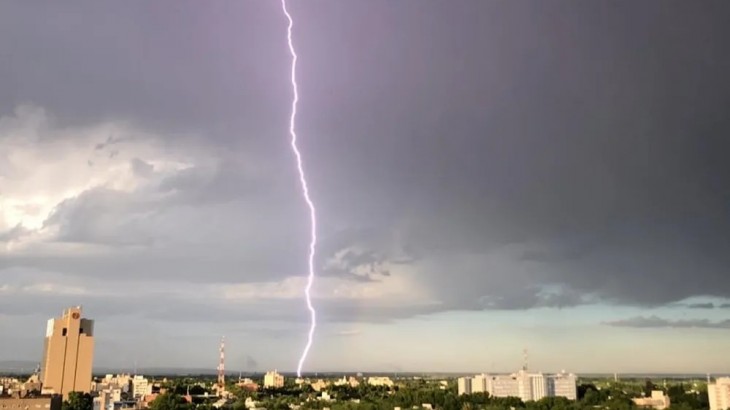Tormentas fuertes en varias provincias: rige alerta amarilla para este jueves