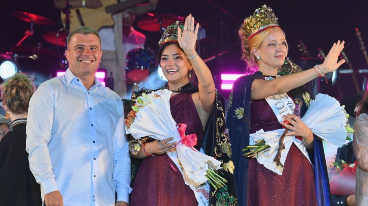 Martina Arenas fue coronada como nueva Reina de la Vendimia de Godoy Cruz