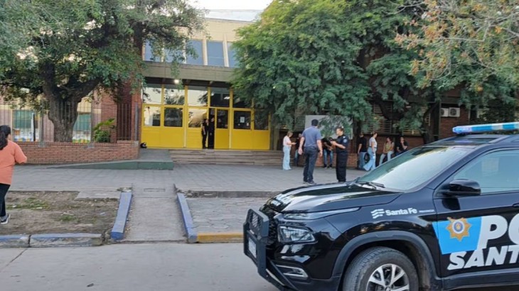 La valiente intervención de un asistente escolar que redujo al alumno que disparó contra sus compañeros en Santa Fe