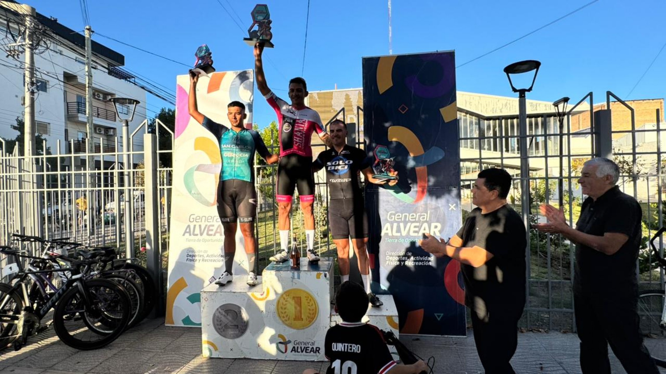 Final de la 2° etapa de la vuelta Ciclística de General Alvear