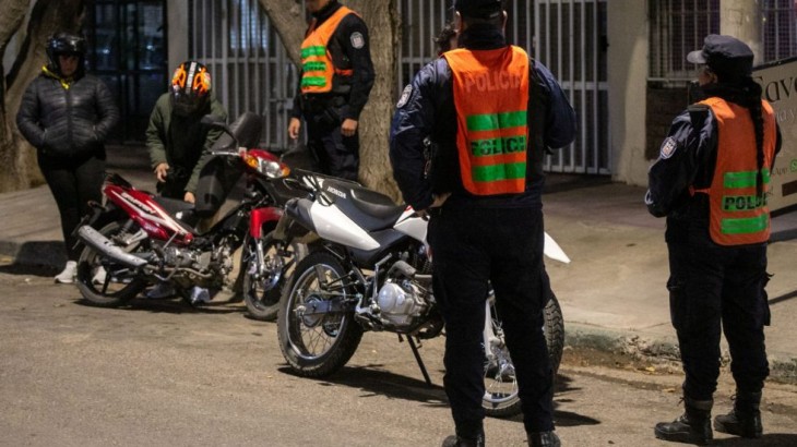 Megaoperativo en el Gran Mendoza: 700 personas identificadas y múltiples aprehensiones