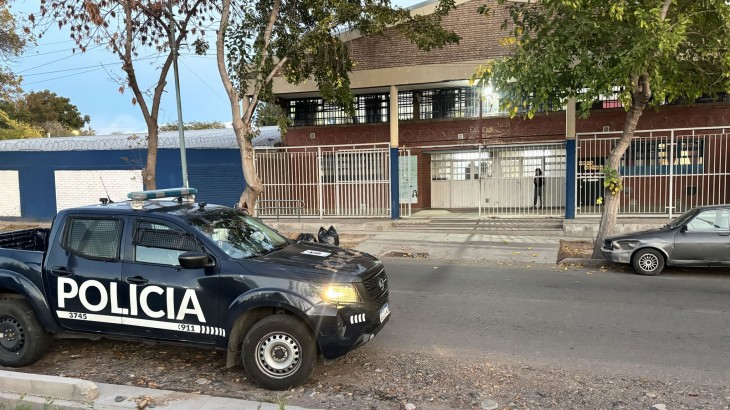 Amenazas de tiroteos en escuelas: imputaron a tres menores por intimidación pública