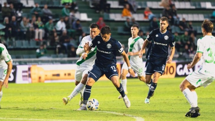 Independiente Rivadavia empató con Banfield y sigue líder en la Zona B