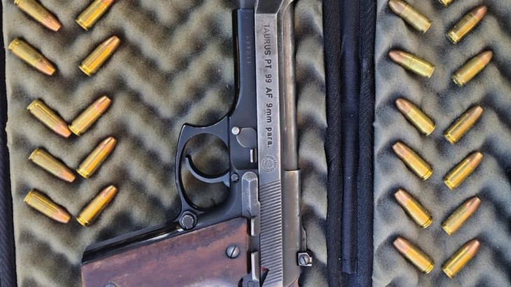 Secuestran arma, municiones y un vehículo en un operativo policial en General Alvear