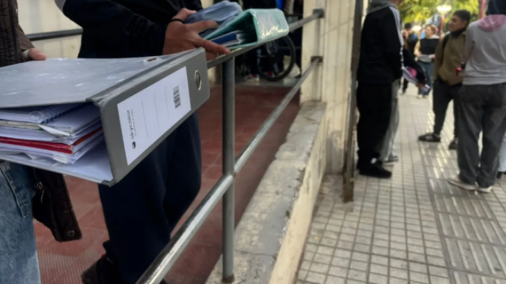 Refuerzan multas y castigos a padres por casos de amenazas de tiroteo