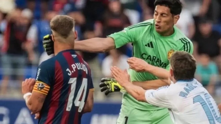Esteban Andrada recibió una histórica sanción tras la trompada que le pegó a un rival en España