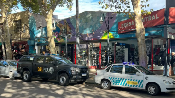 Allanamiento: Varios detenidos por una causa de contrabando en el Persa de Ciudad