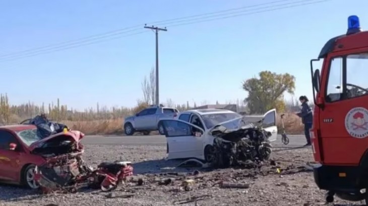 Tragedia en Ruta 22: un video registró el choque frontal que dejó un muerto y tres heridos