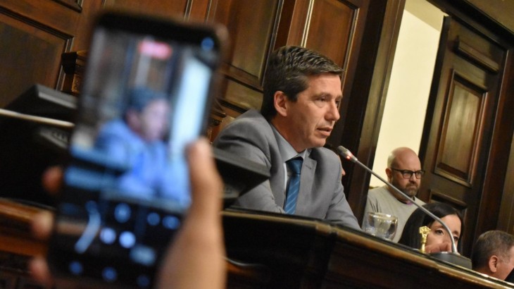 Lombardi: "La banca de Janina Ortiz no está vacante mientras siga suspendida"