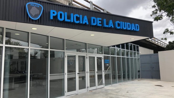 Motín en Balvanera: requisa, fuego y siete heridos en una comisaría con 73 detenidos
